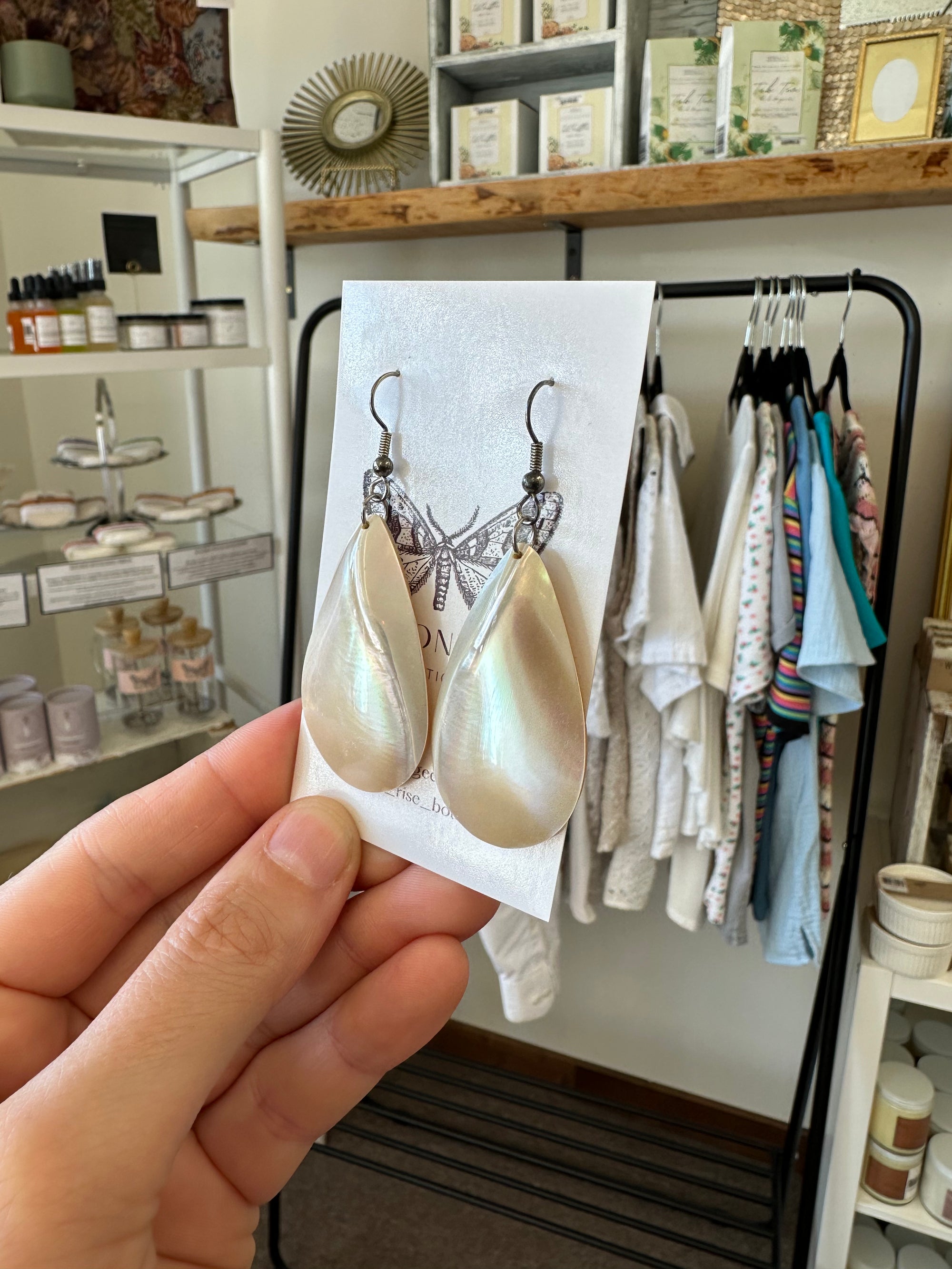 Vintage Teardrop Shaped Shell Earrings