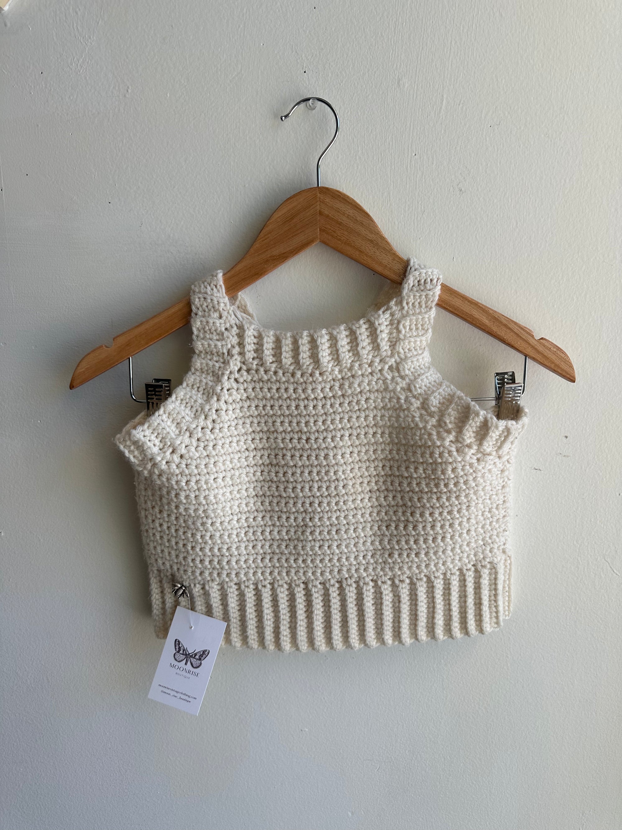 Jenny Bee Handmade Cropped Knit Halter Top | Cream | Size