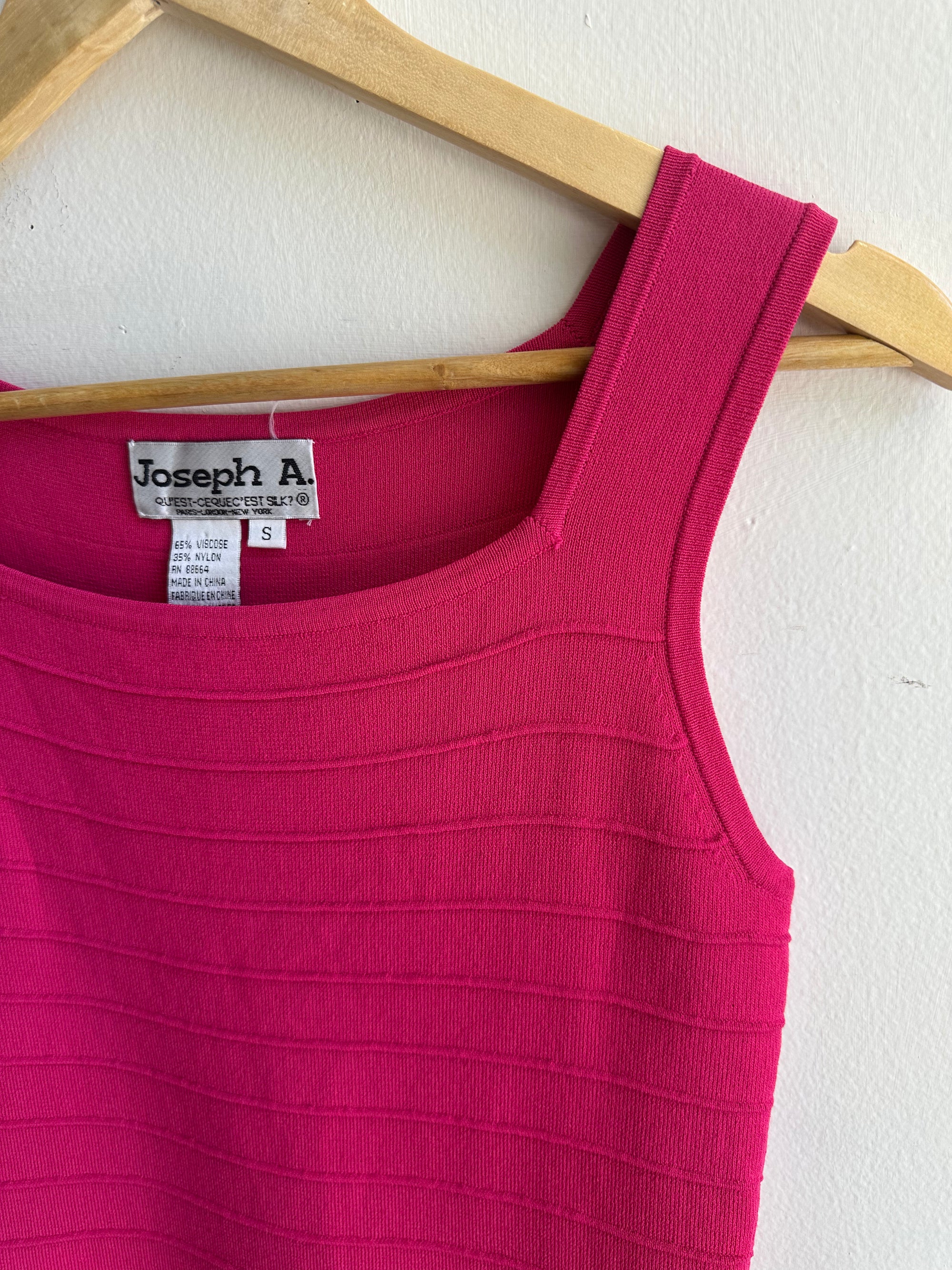 Vintage Joseph A Knit Ribbed Tank Top | Berry | Size Small