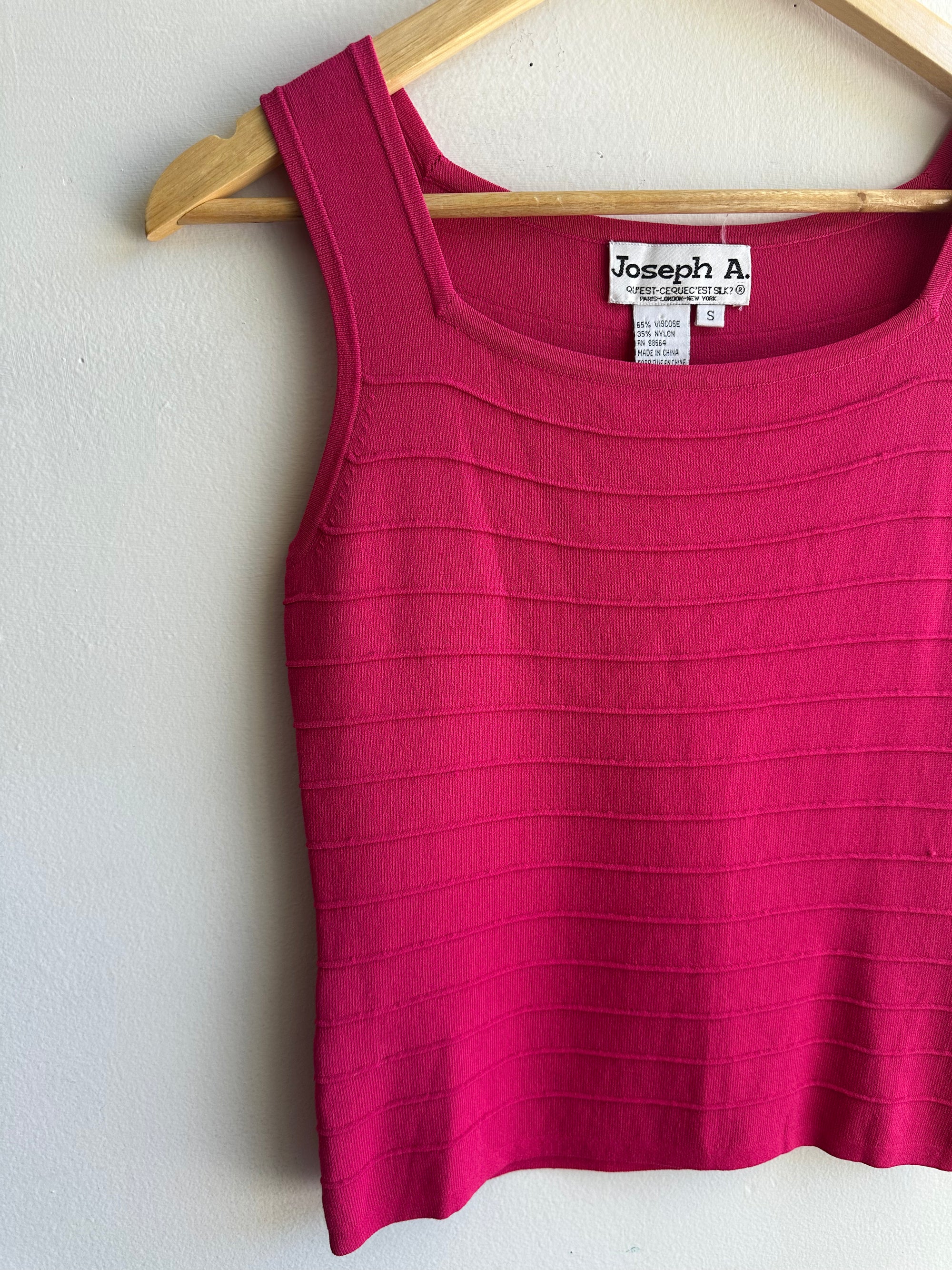 Vintage Joseph A Knit Ribbed Tank Top | Berry | Size Small