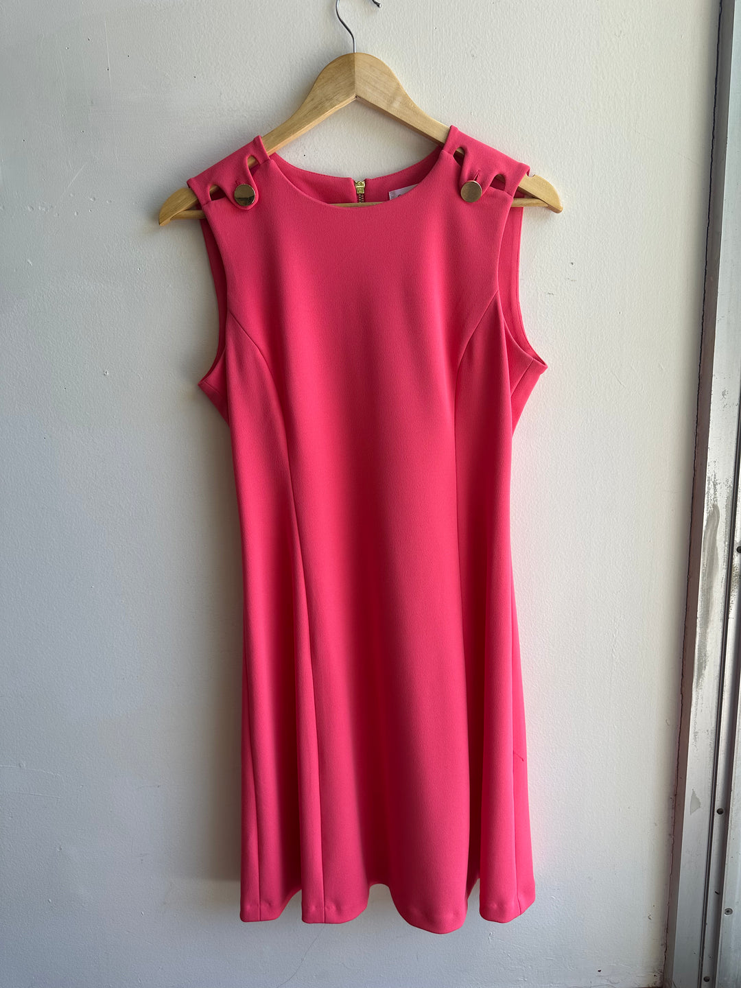 Calvin Klein Fitted Top A-Line Knee Length Dress | Size 8 | Coral Moonrise Boutique Calvin Klein Fitted Top A-Line Knee Length Dress | Size 8 | Coral Moonrise Boutique