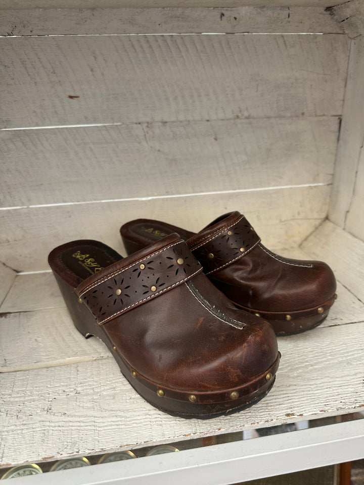 Vintage Y2K Studded Brown Leather + Wood Clogs | Size Women’s 6