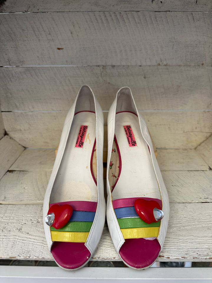 Vintage Betsyville Betsy Johnson Rainbow Kitten Heel Flats | Size Women’s 8