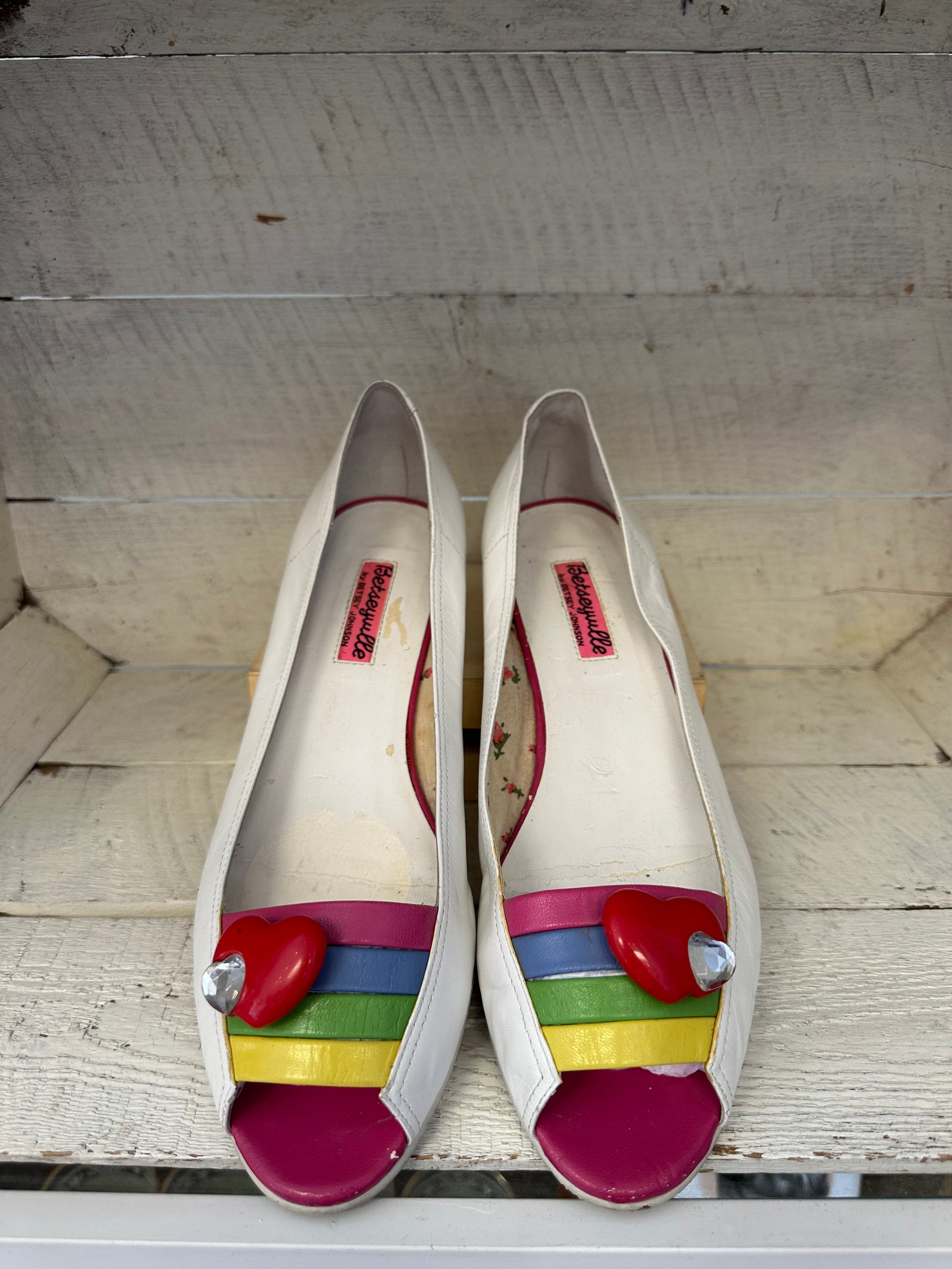 Vintage Betsyville Betsy Johnson Rainbow Kitten Heel Flats | Size Women’s 8
