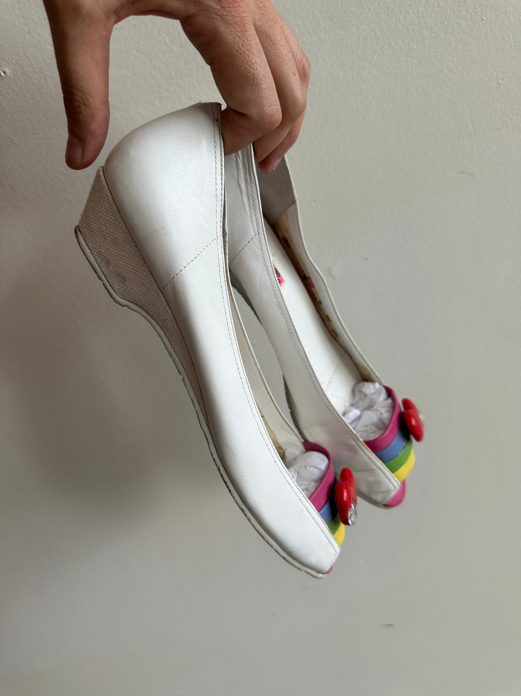 Vintage Betsyville Betsy Johnson Rainbow Kitten Heel Flats | Size Women’s 8