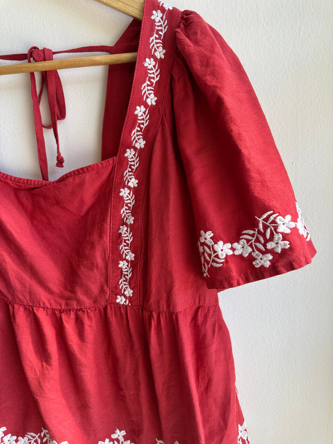 Embroidered Crimson Peasant Blouse | Vintage Boho Charm | Size Medium