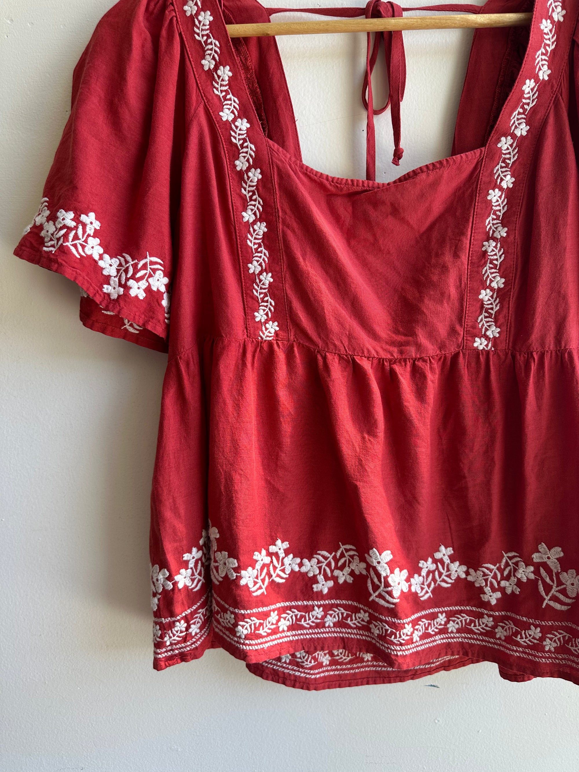 Embroidered Crimson Peasant Blouse | Vintage Boho Charm | Size Medium