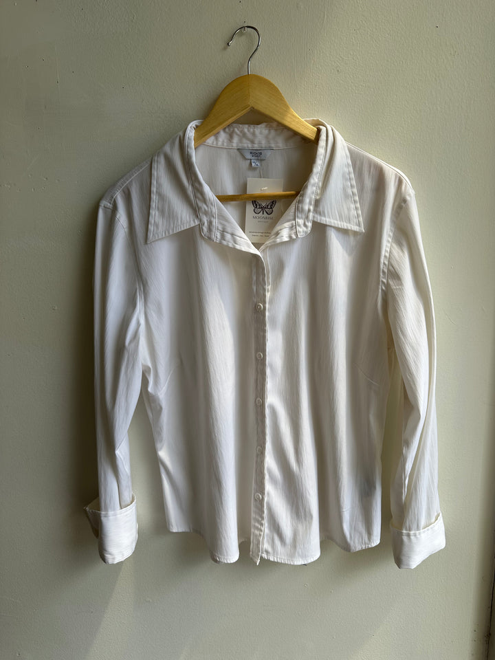 Vintage Dream Blouse – Soft Textured White Button-Up | Size Extra Large