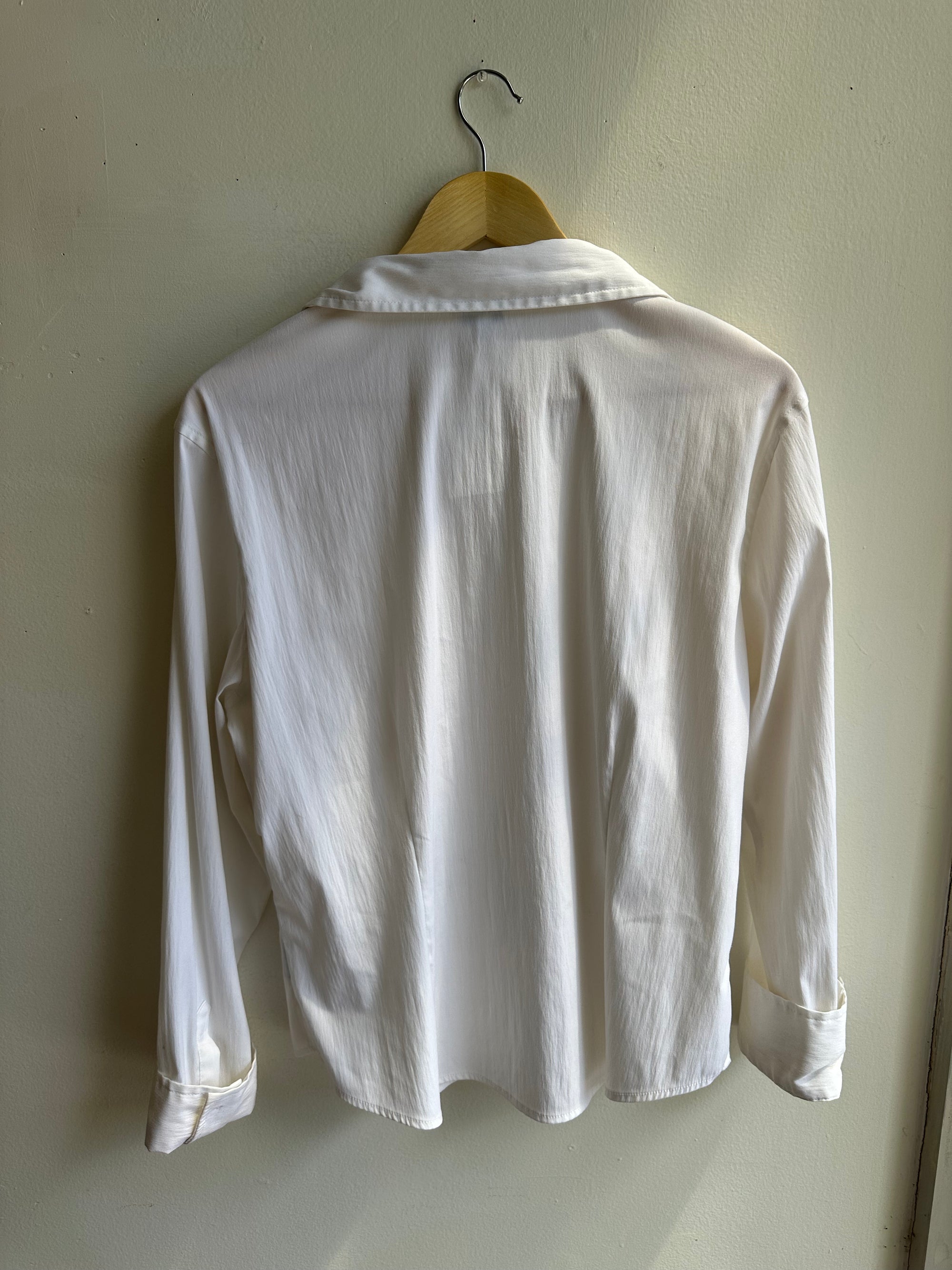 Vintage Dream Blouse – Soft Textured White Button-Up | Size Extra Large