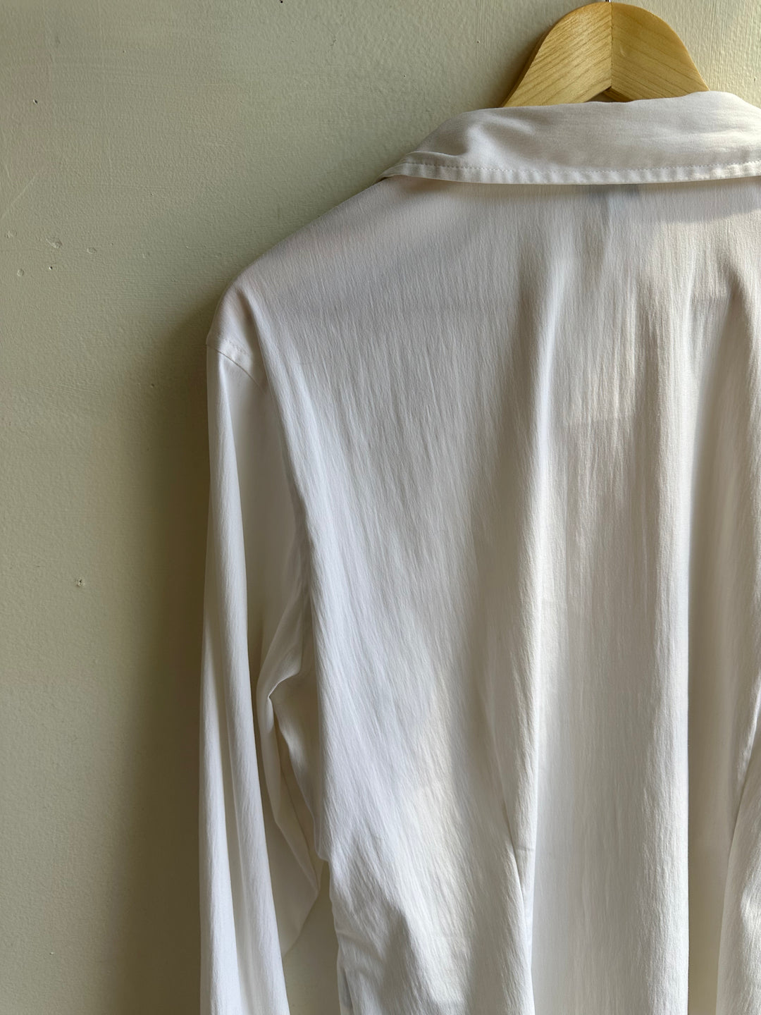 Vintage Dream Blouse – Soft Textured White Button-Up | Size Extra Large