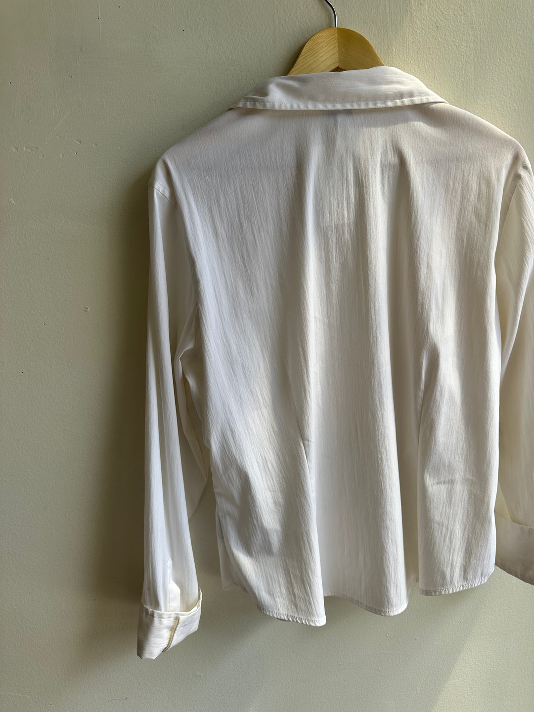 Vintage Dream Blouse – Soft Textured White Button-Up | Size Extra Large