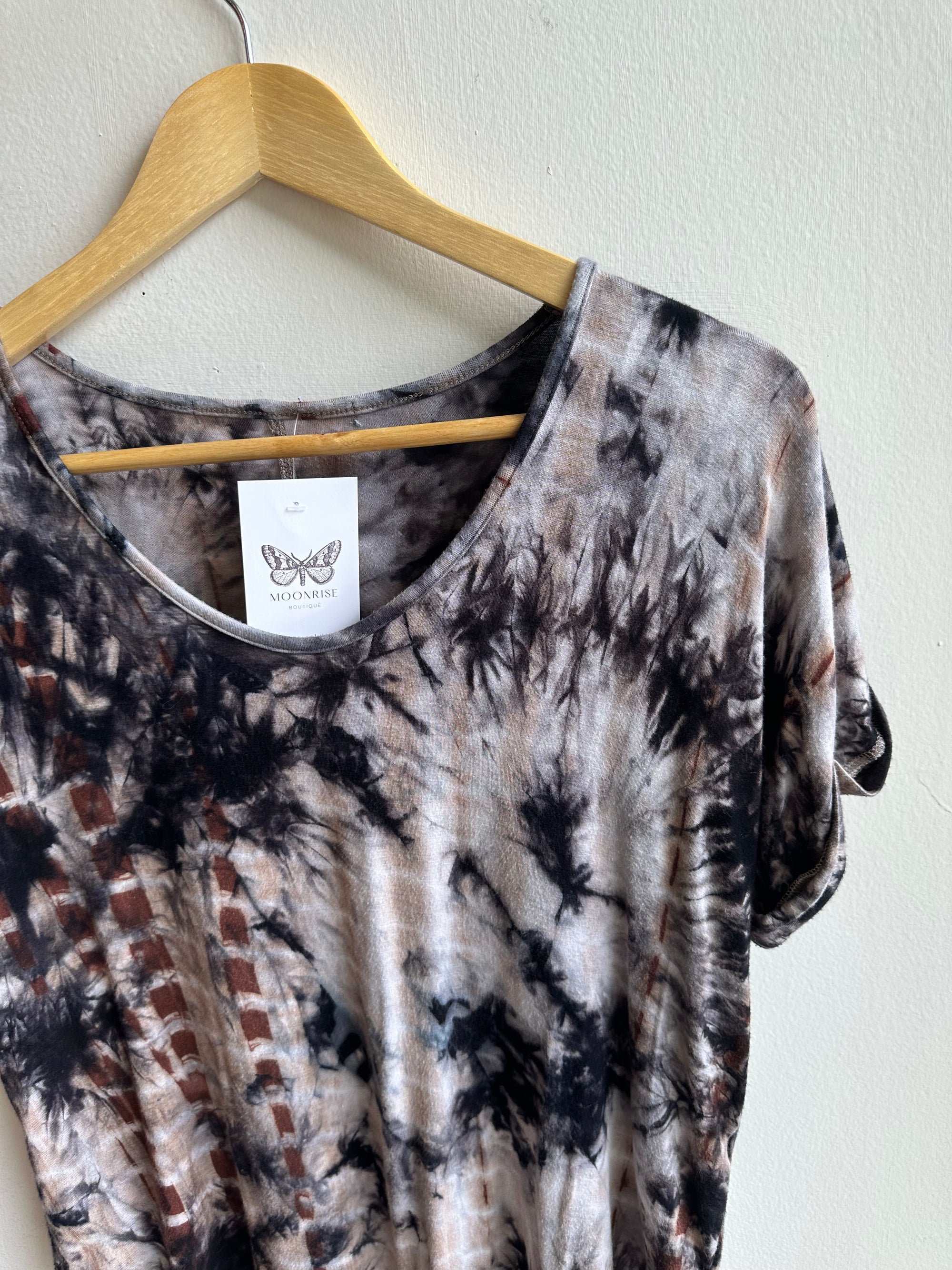 Earthbound Tie-Dye Tee | Cropped & Super Soft | Size Medium