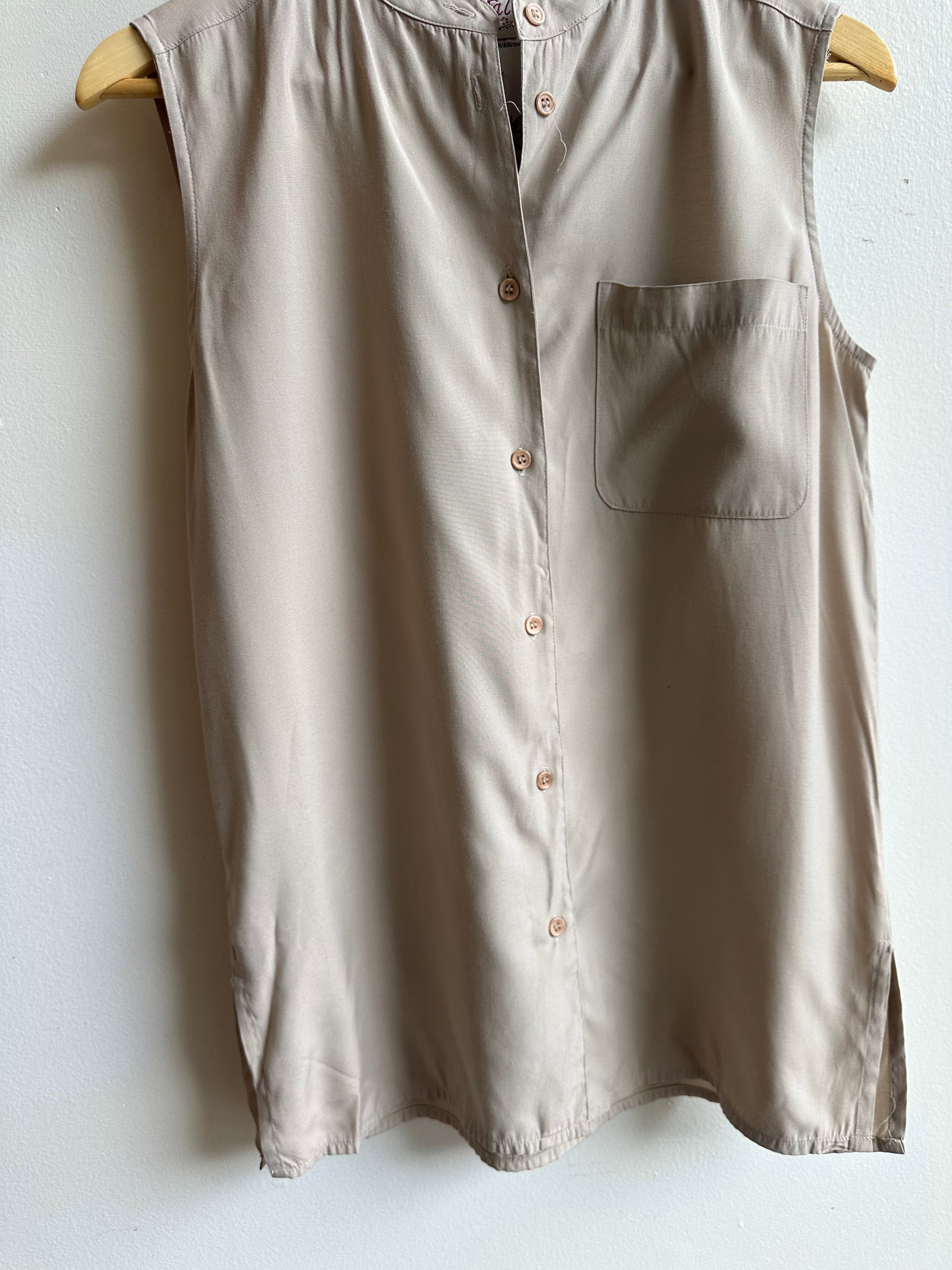 Vintage Desert Dusk Sleeveless Blouse | Sandstone | Size Medium