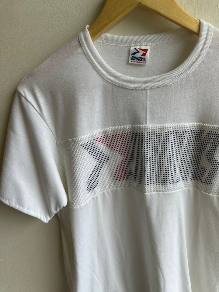 Vintage Brooks Mesh Panel Tee – White Performance Classic | Size Mens Large
