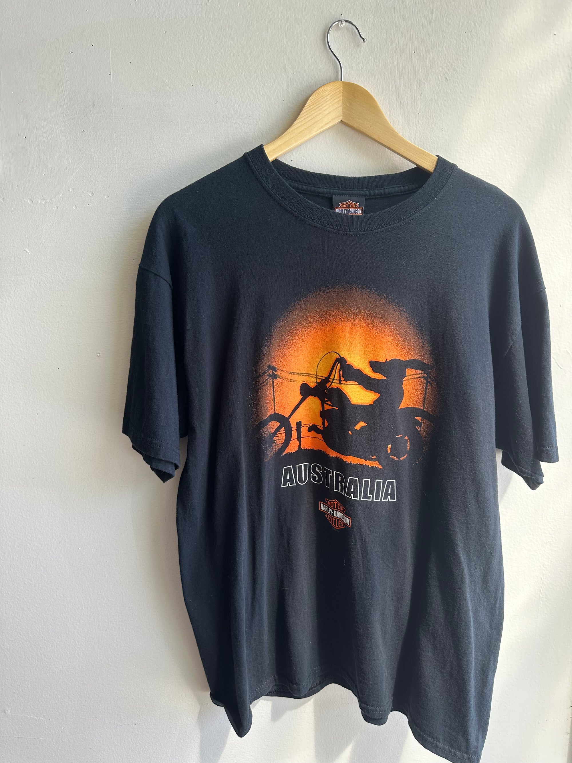 Vintage Harley-Davidson Australia Tee – Sunset Rider | Size Large