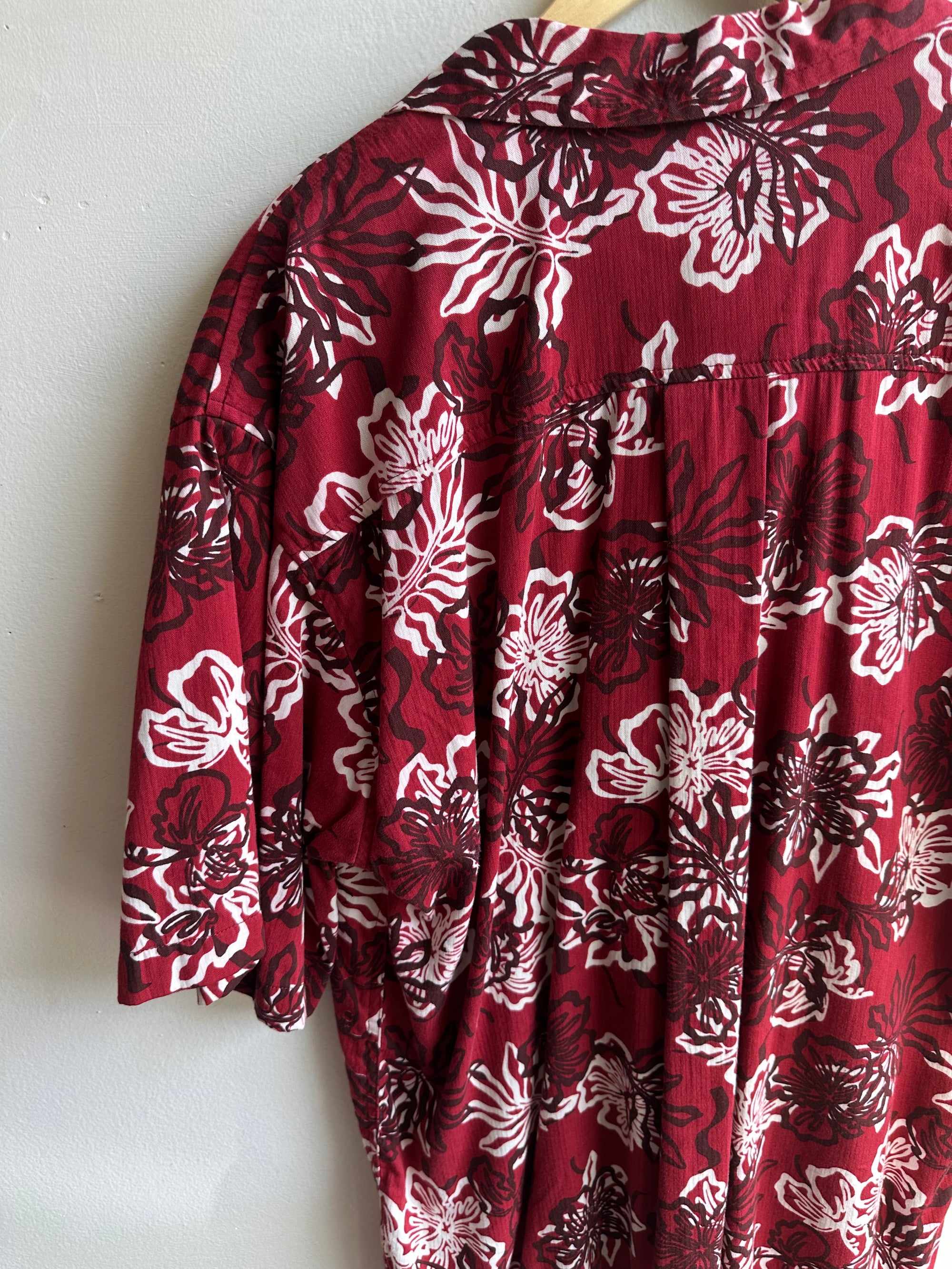 Vintage Sportz Aloha Shirt – Deep Red Hibiscus | Size Large