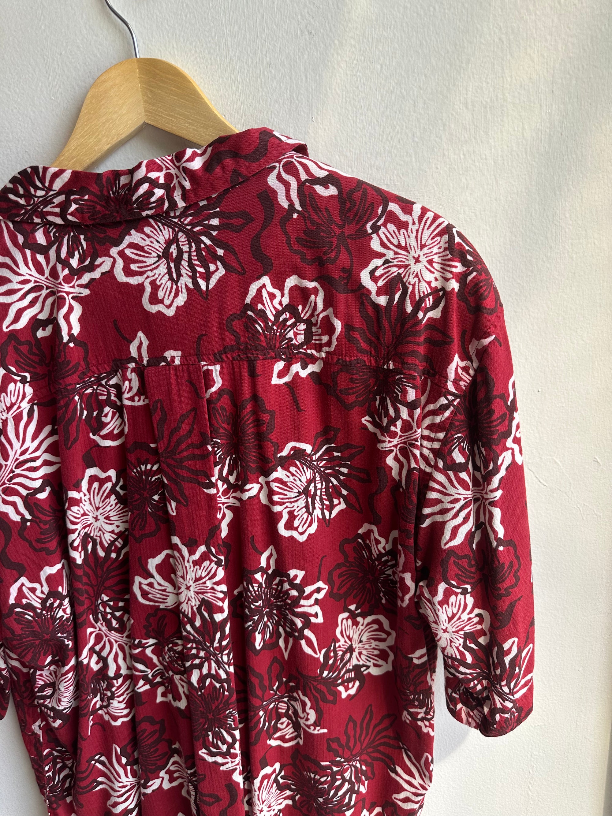 Vintage Sportz Aloha Shirt – Deep Red Hibiscus | Size Large