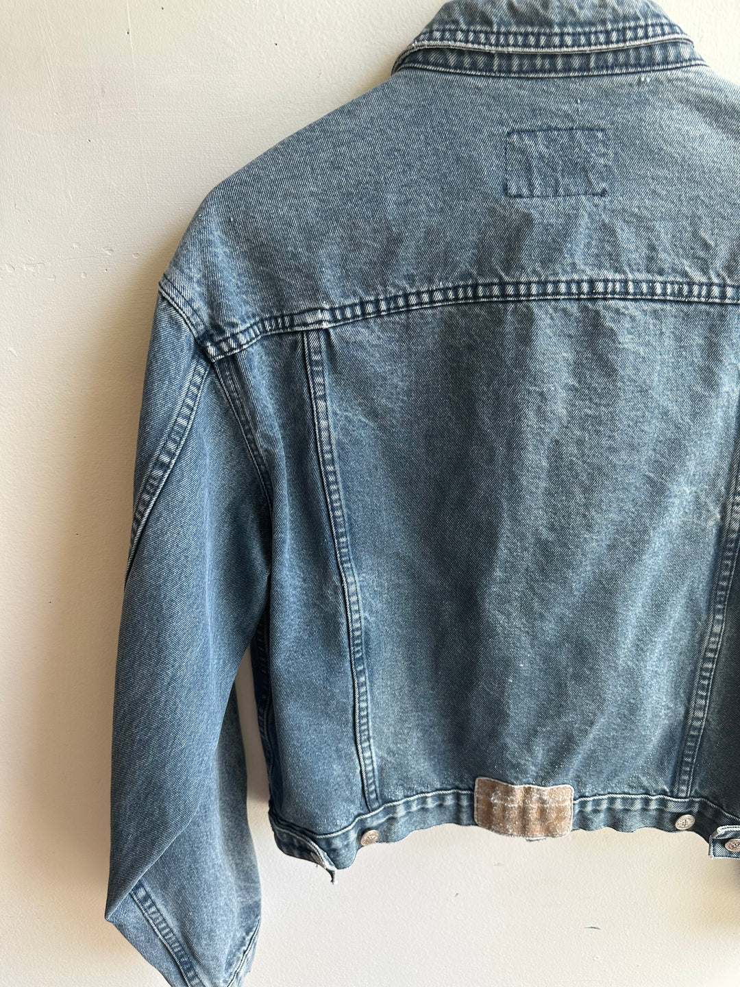 Vintage 90s Broken-In Denim Jacket – Unisex Fit | Size Medium