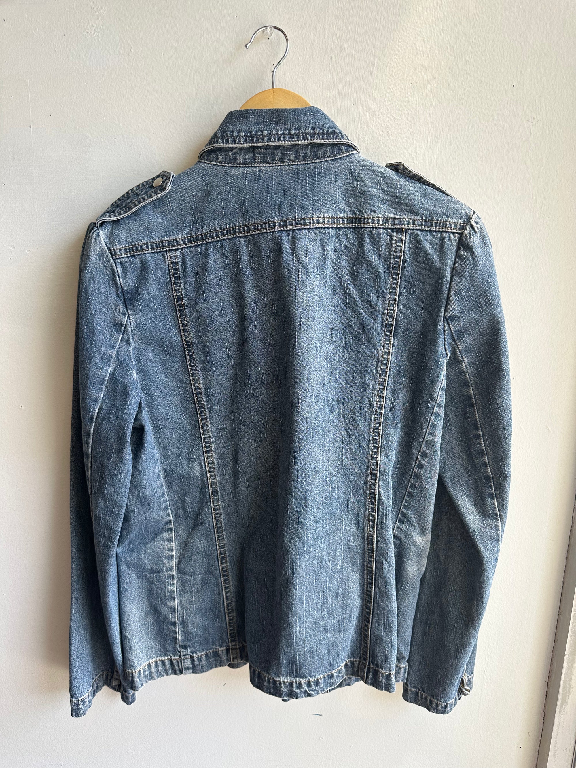 Vintage Y2K Utility Denim Jacket – Cargo Pocket Detail | Size Large