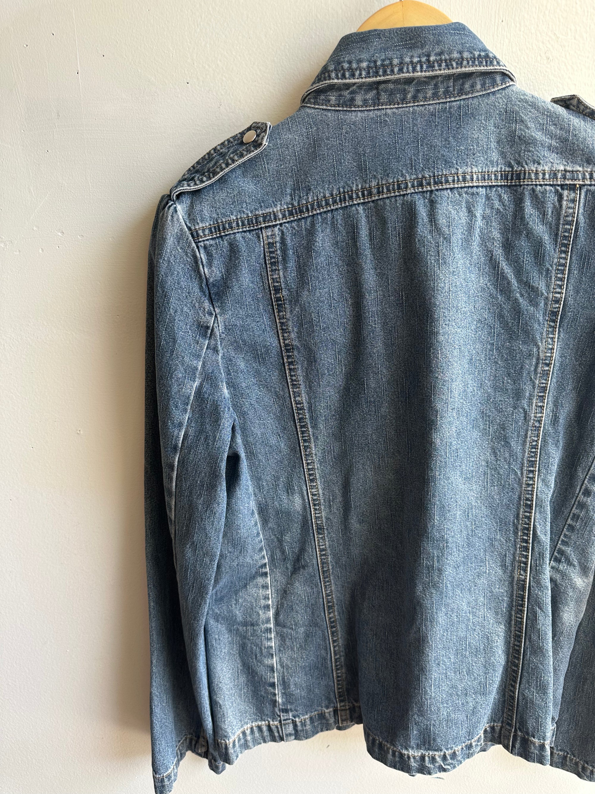 Vintage Y2K Utility Denim Jacket – Cargo Pocket Detail | Size Large