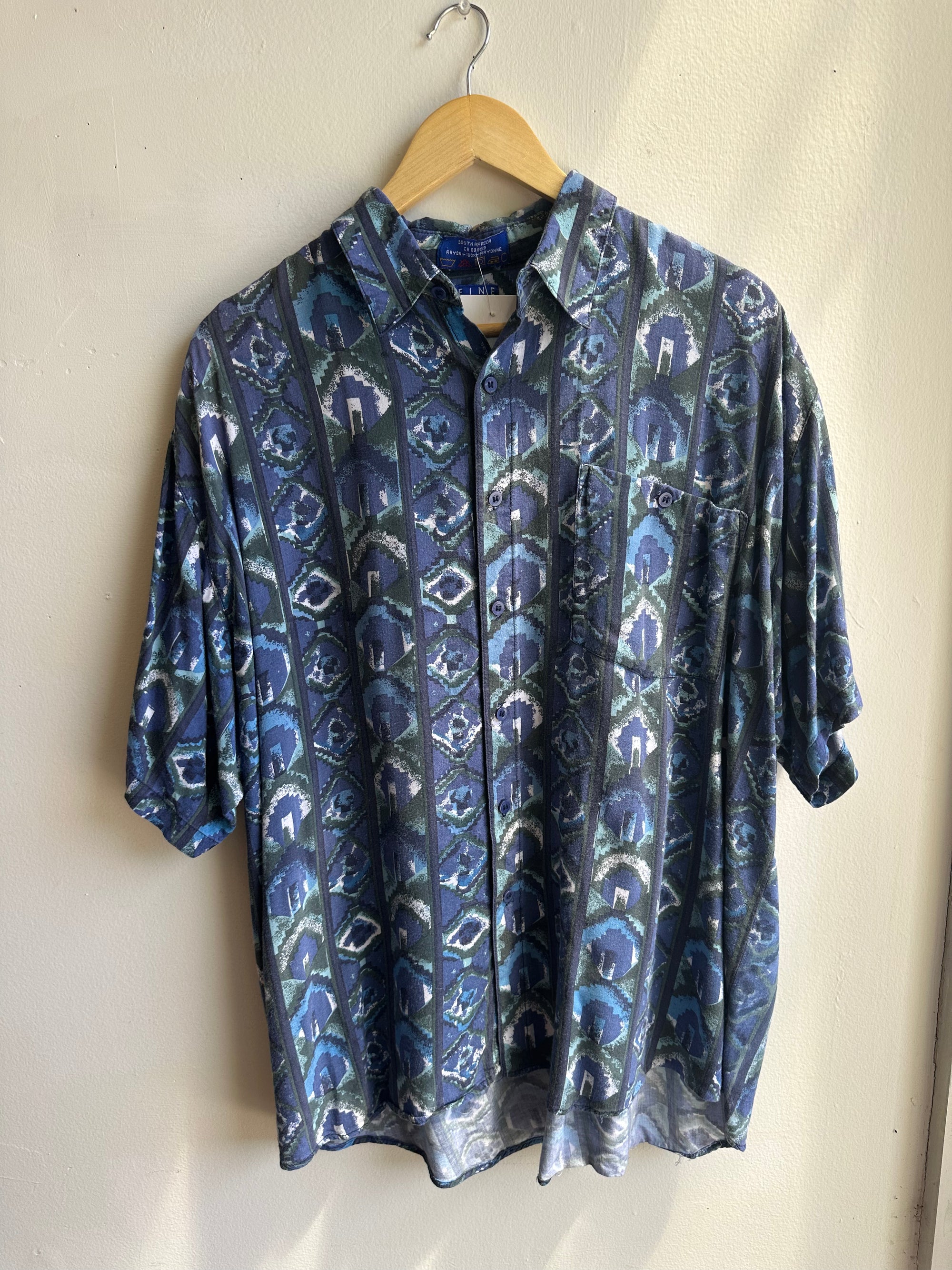 Vintage South African Rayon Button-Up – Geometric Tribal Print (Fine Line) | Size Large