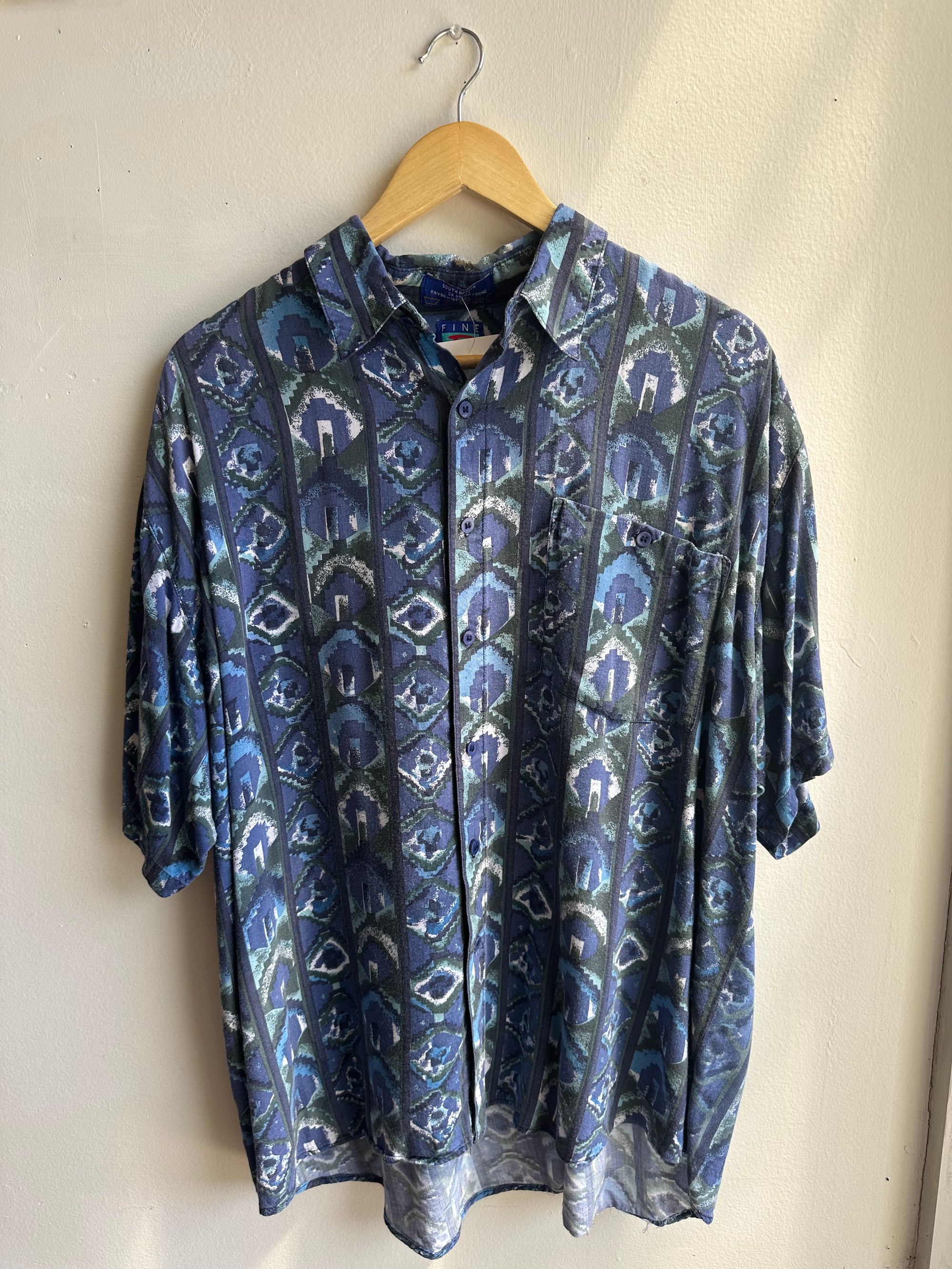 Vintage South African Rayon Button-Up – Geometric Tribal Print (Fine Line) | Size Large