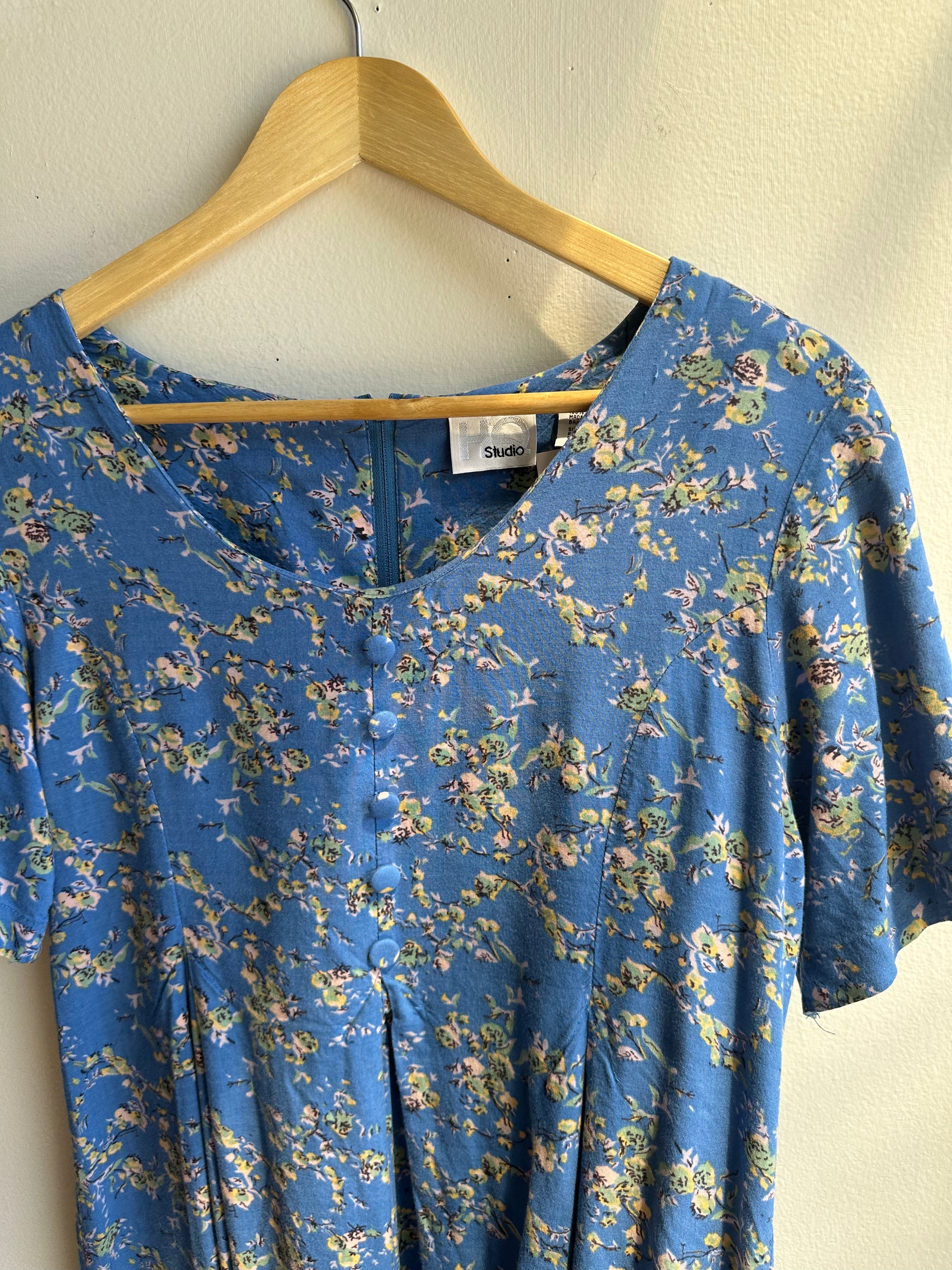 Vintage 90s Floral Babydoll Romper – Periwinkle Blue with Button Front | Size Medium