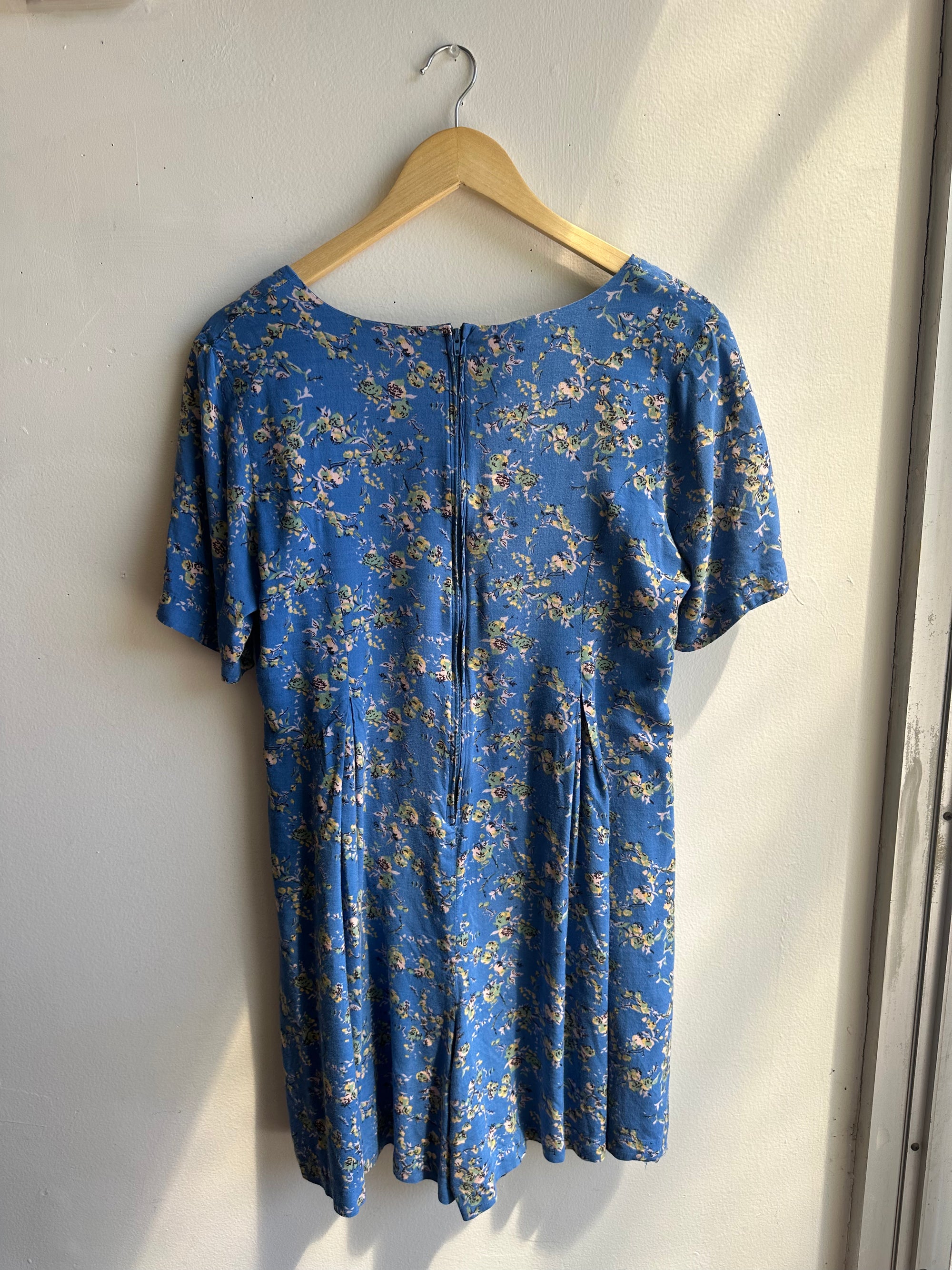 Vintage 90s Floral Babydoll Romper – Periwinkle Blue with Button Front | Size Medium
