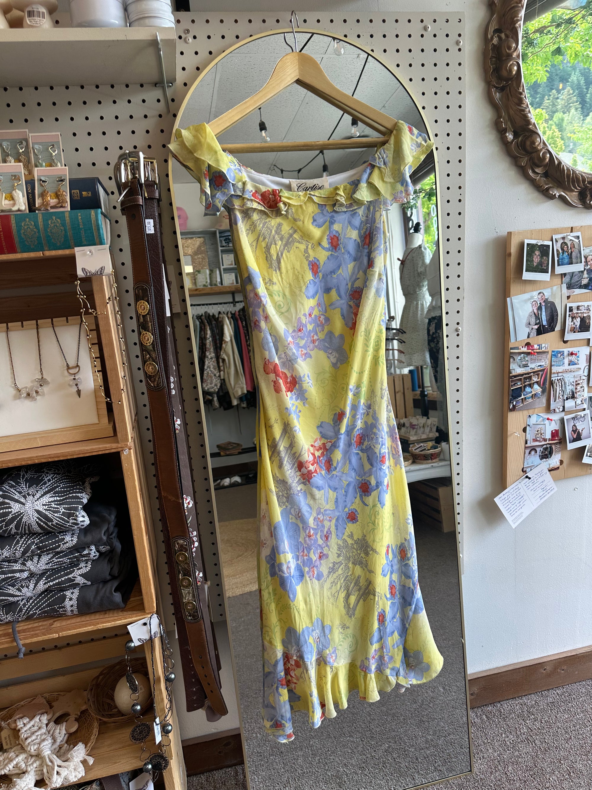 Vintage Cartise Ruffle-Shoulder Floral Dress – Lemon Zest & Lilac Bloom | Size 4