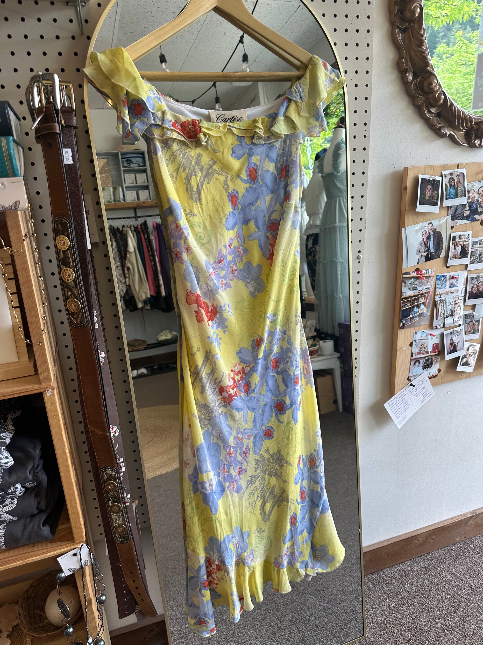 Vintage Cartise Ruffle-Shoulder Floral Dress – Lemon Zest & Lilac Bloom | Size 4