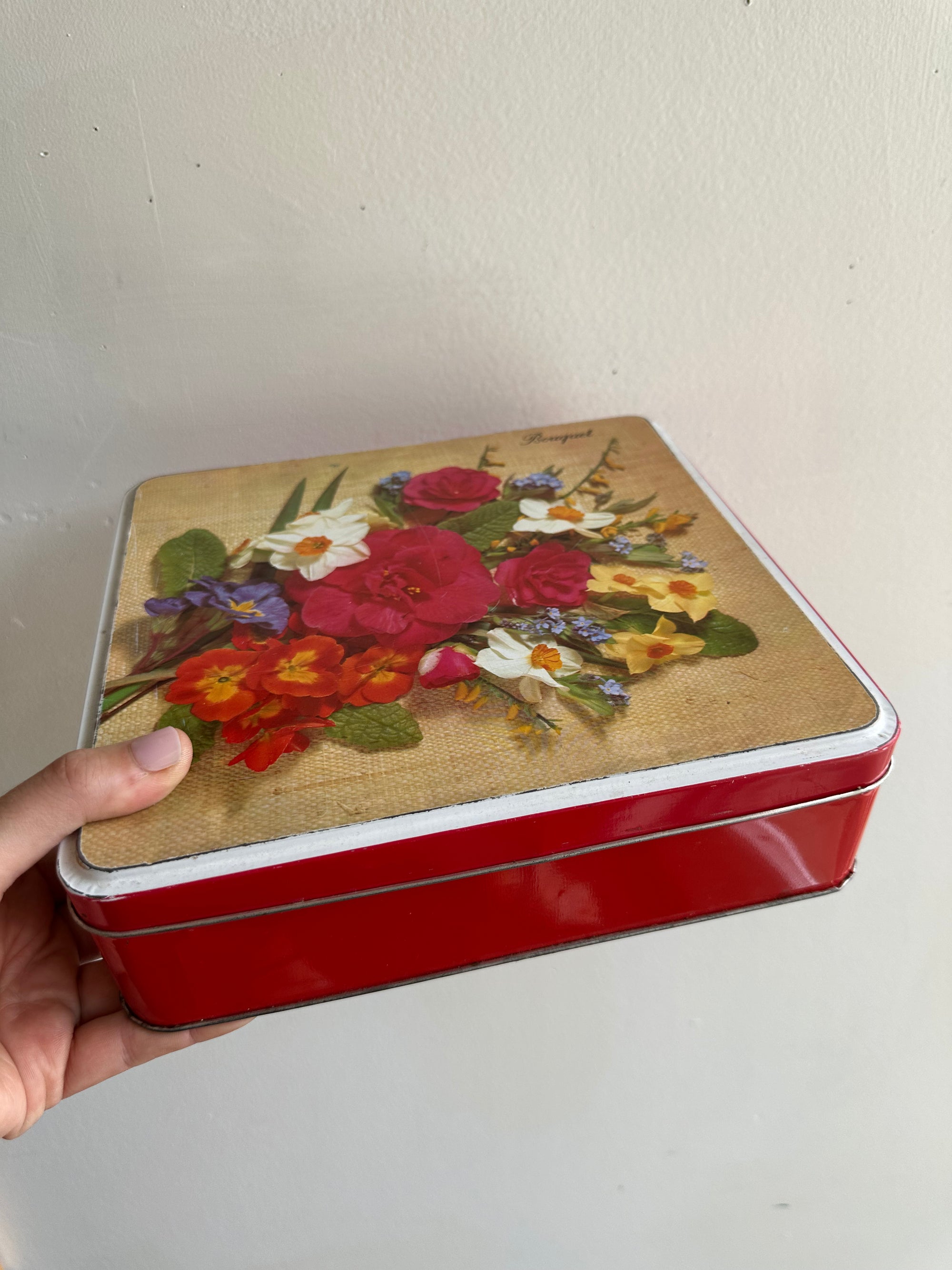 Vintage Floral “Bouquet” Keepsake Tin