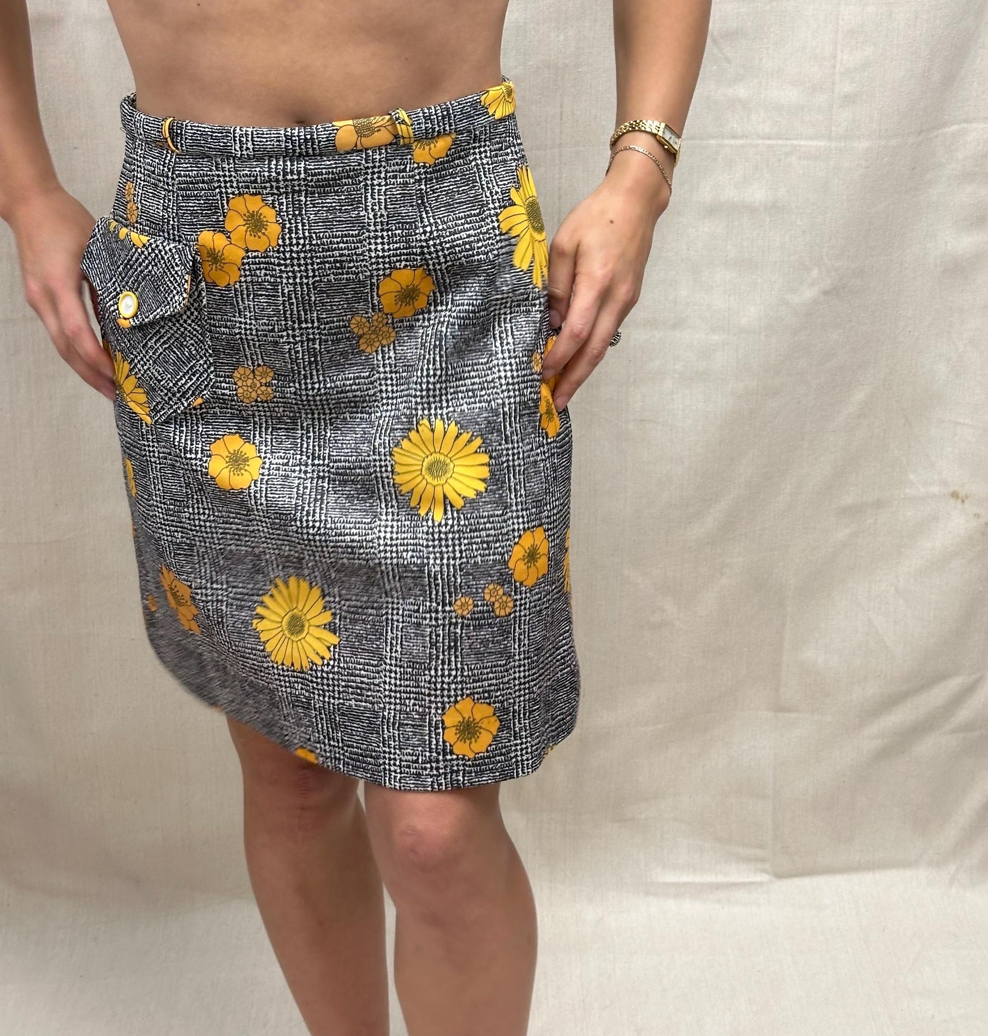 Vintage 1960s Flower Daisy Skort Set