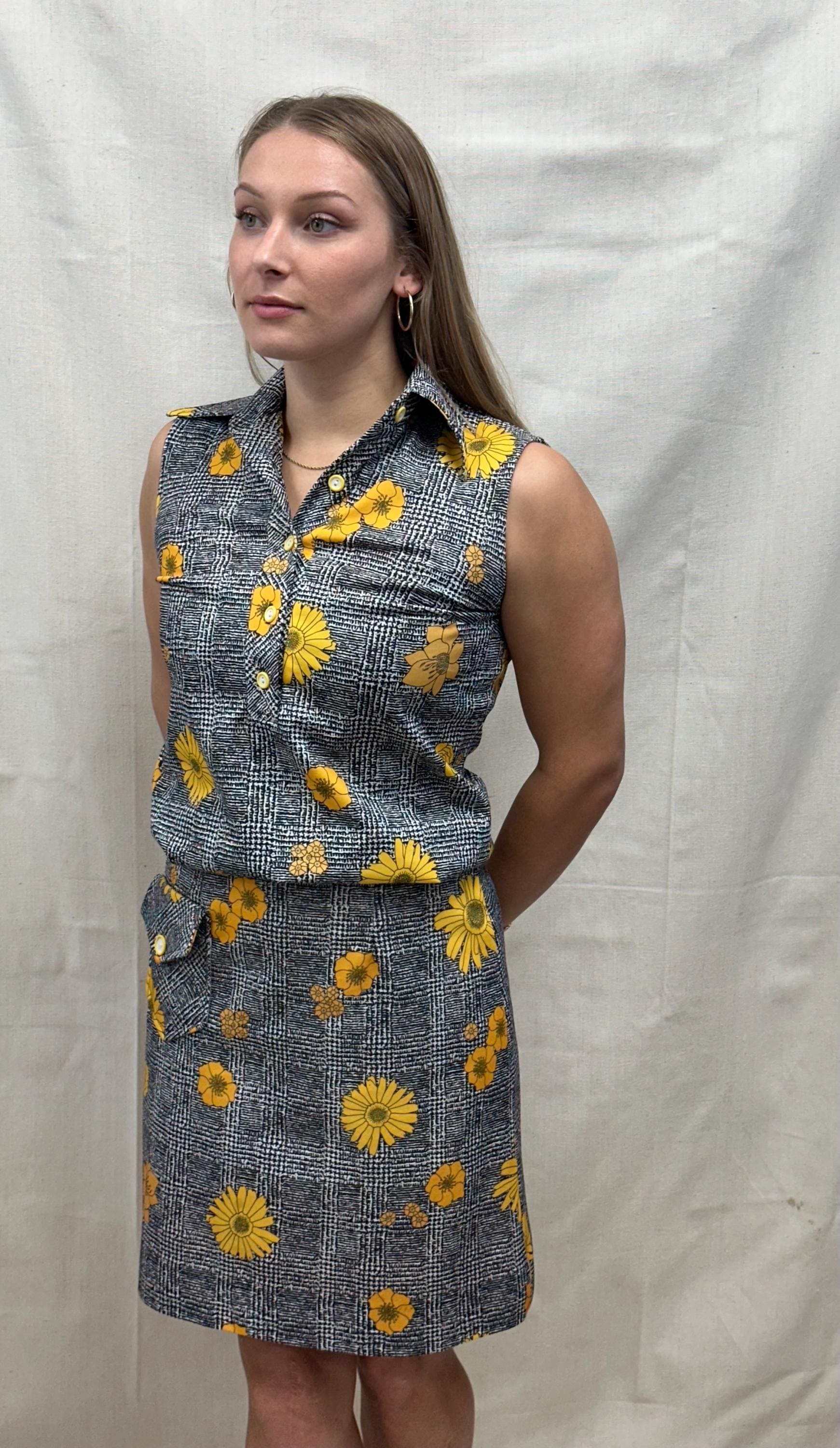 Vintage 1960s Flower Daisy Skort Set