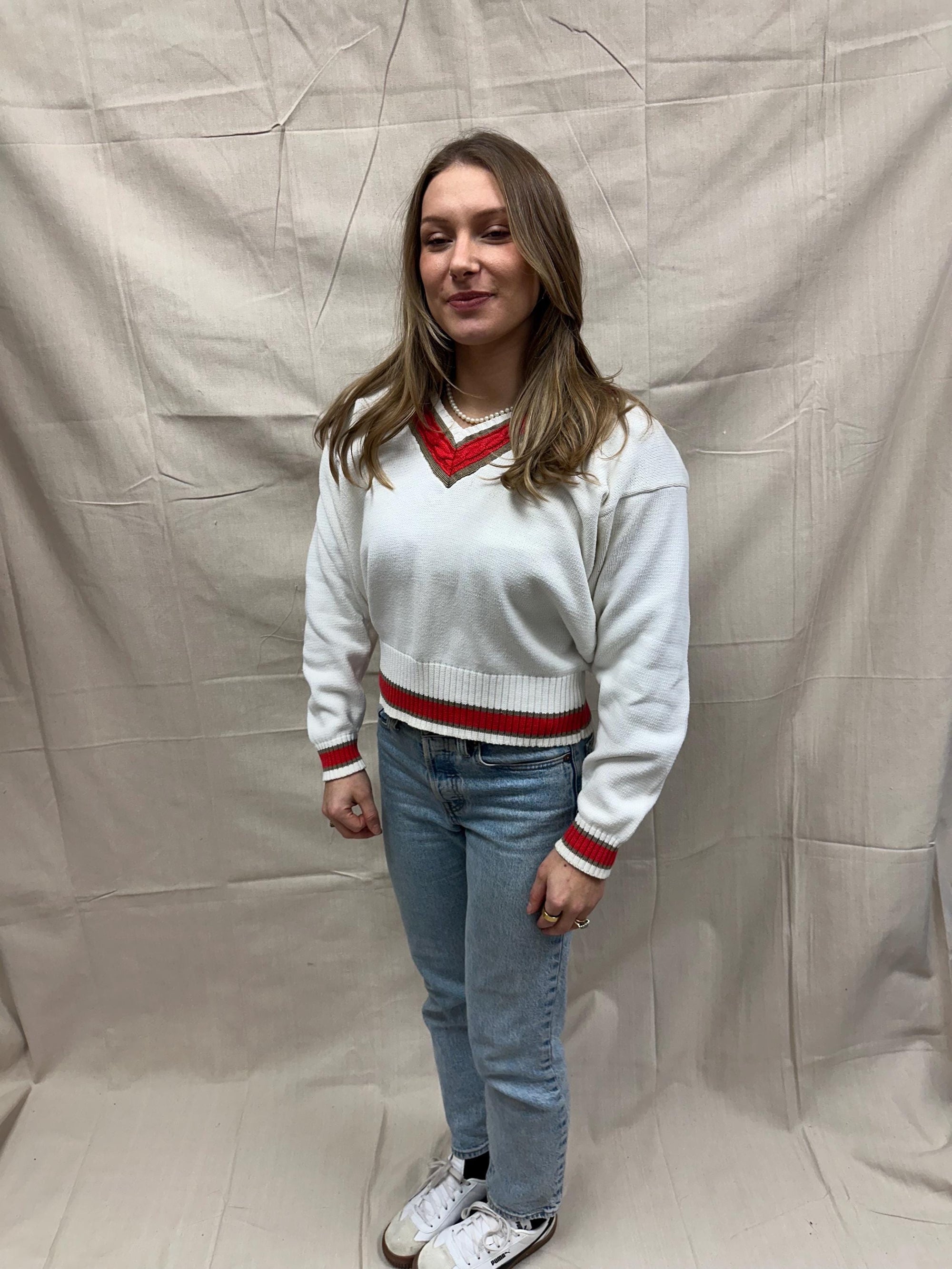 Vintage 80s White V Neck Cotton Sweater With Red Trim Detail | Size L 14-16