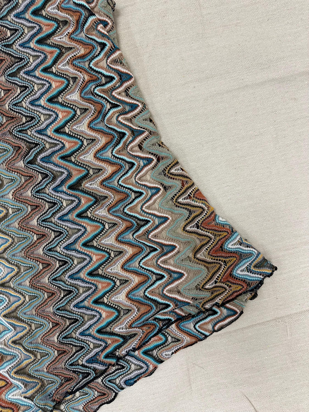 Vintage 90s Elizabeth Zig Zag Strechy Tank Top | Size Medium
