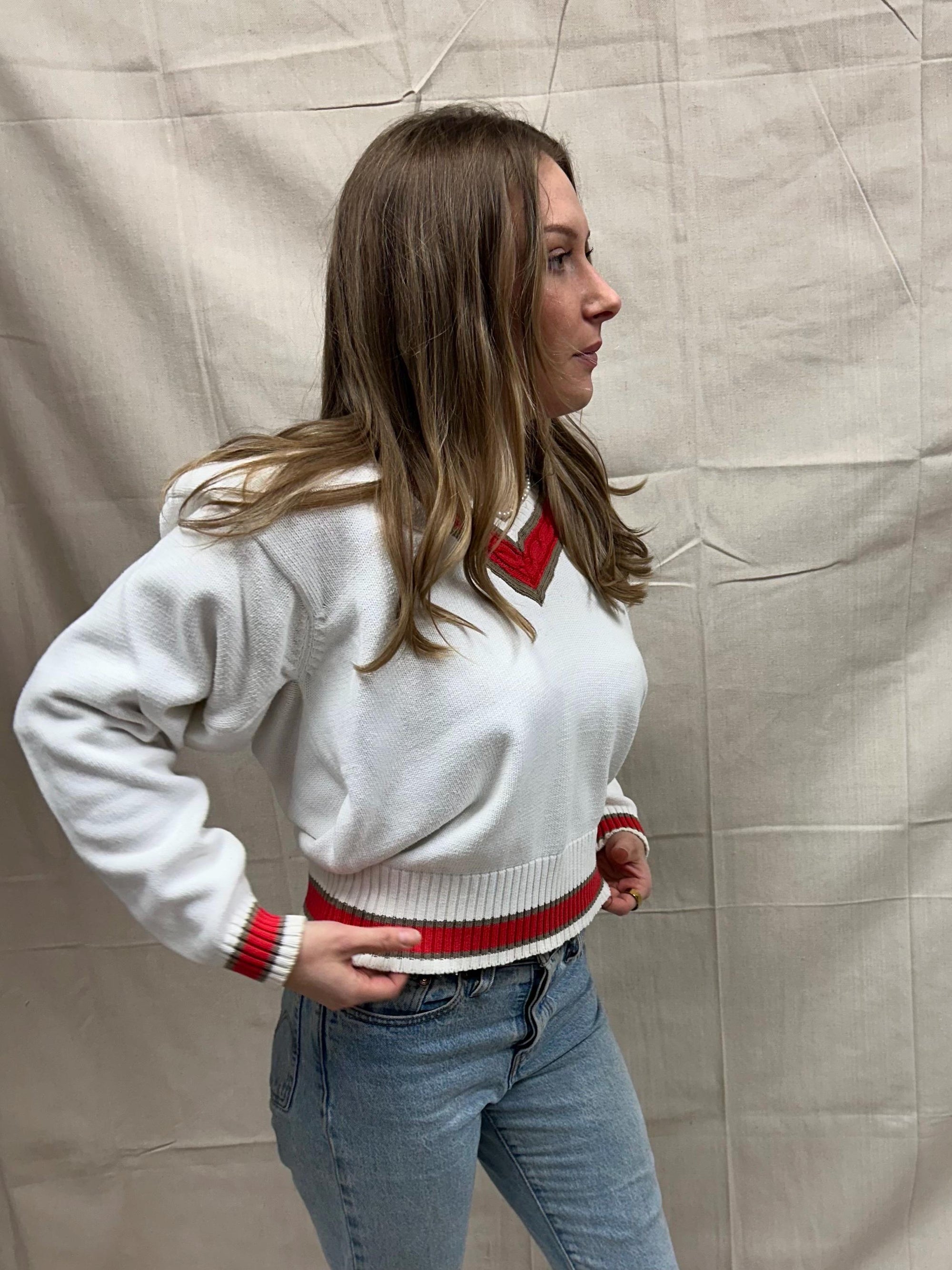 Vintage 80s White V Neck Cotton Sweater With Red Trim Detail | Size L 14-16