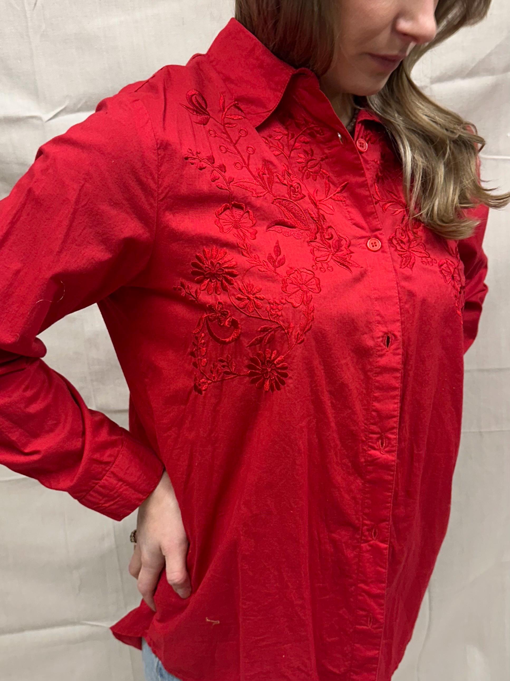 Vintage 80s Red Embroidered Flower Button Up | Size Large