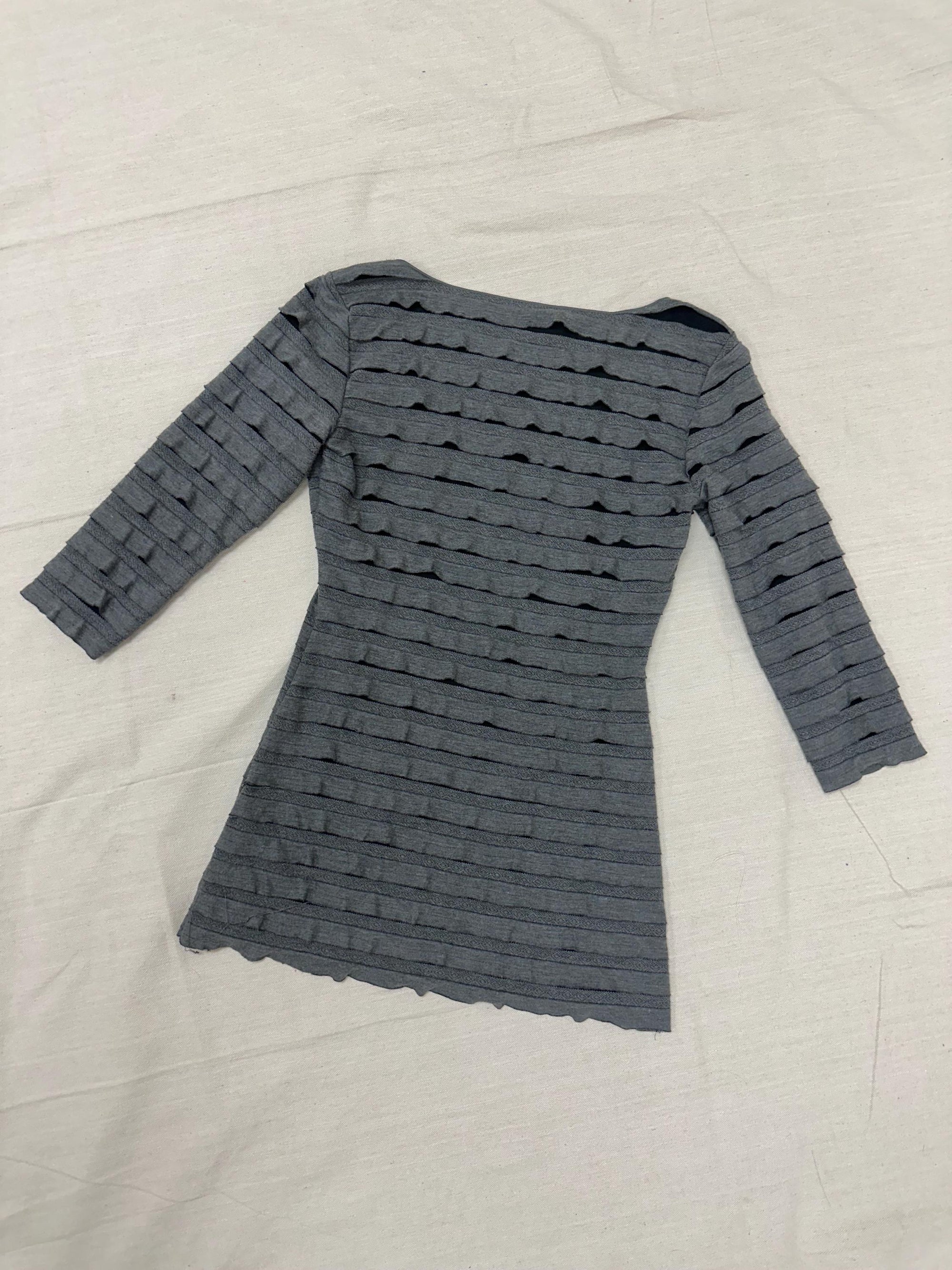 Vintage Y2K Grey Ruffle Tunic Dress | Size Medium