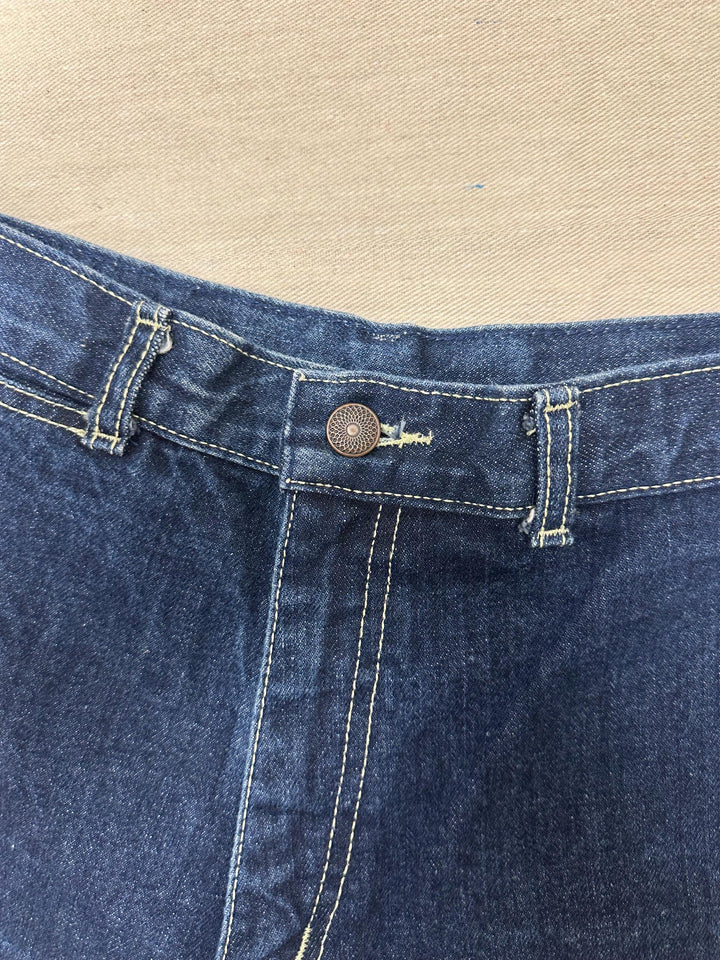 Vintage 70s High Waisted Dark Wash Triple White Stitch Western Jeans | Size Medium