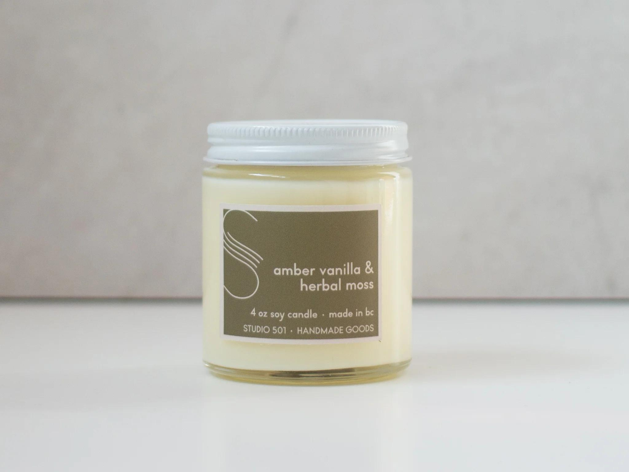 501 Amber Vanilla + Herbal Moss 4 oz Candle