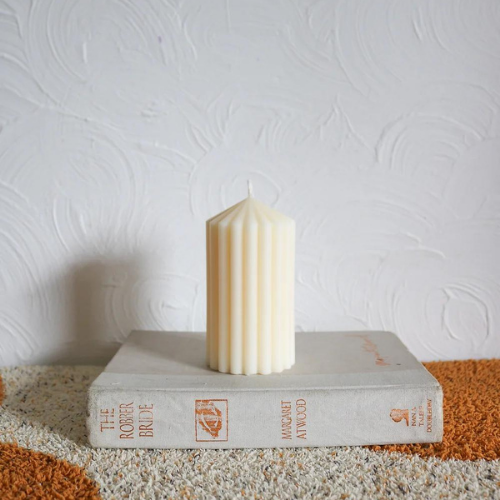 Sundaze Iris Pillar Candle