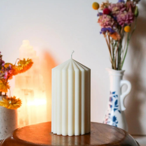 Sundaze Iris Pillar Candle